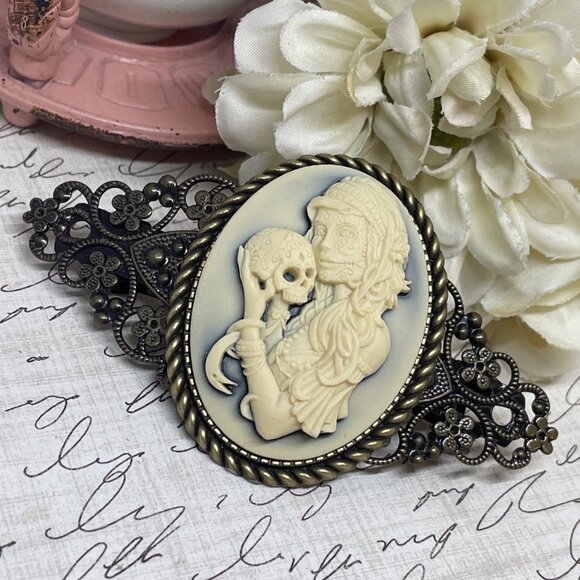 Gothic Sugar Skull Wicca Witch Pagan Wedding Gift Flower Hair Clip Jewelry Comb - Picture 3 of 13